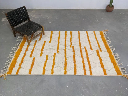 Handmade cream & orange beni ouarain rug bedroom moroccan decor
