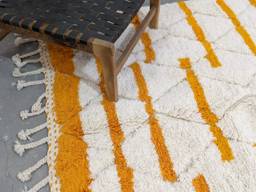 Handmade cream & orange beni ouarain rug bedroom moroccan decor