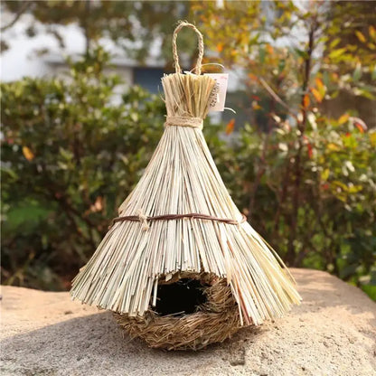 Handwoven natural grass parrot nest outdoor garden bird cage