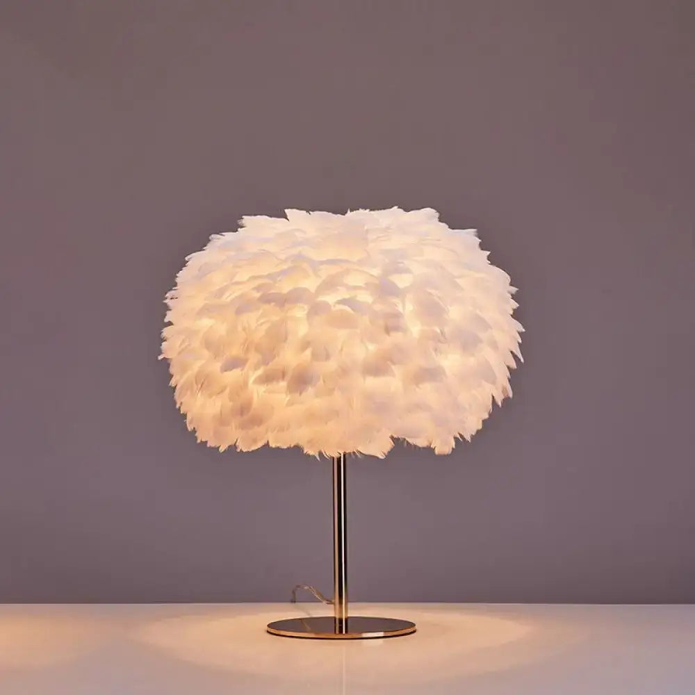 Nordic style white feather table lamp for bedroom 110v-240v