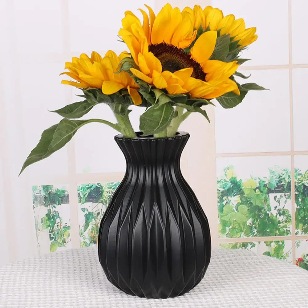 Glossy ribbed plastic flower vase set for living room decor