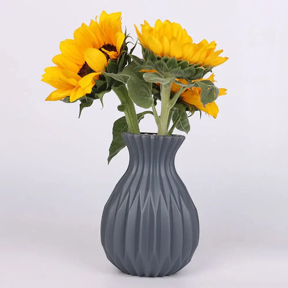 Glossy ribbed plastic flower vase set for living room decor