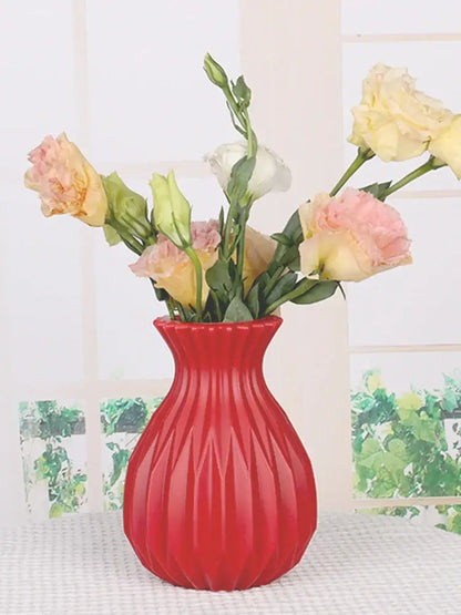 Glossy ribbed plastic flower vase set for living room decor