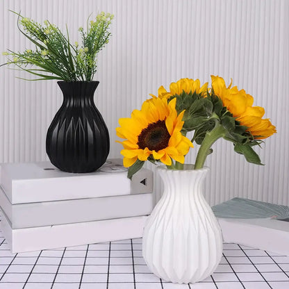 Glossy ribbed plastic flower vase set for living room decor