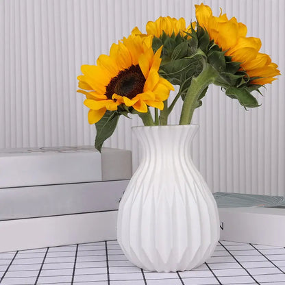Glossy ribbed plastic flower vase set for living room decor