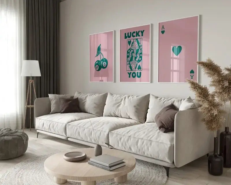 Retro beige queen of hearts canvas wall art set bedroom decor