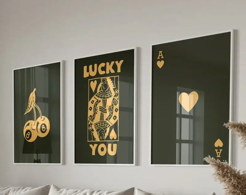 Retro blue & cream queen of hearts wall art posters – living room decor