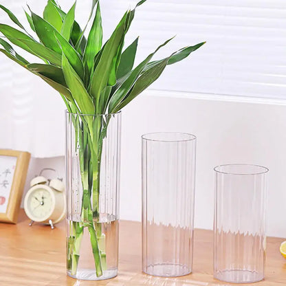 Ribbed shatterproof clear acrylic flower vase for dining room