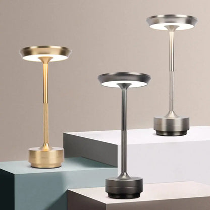 Retro metallic simple charging led desk lamp for restaurant or bedroom