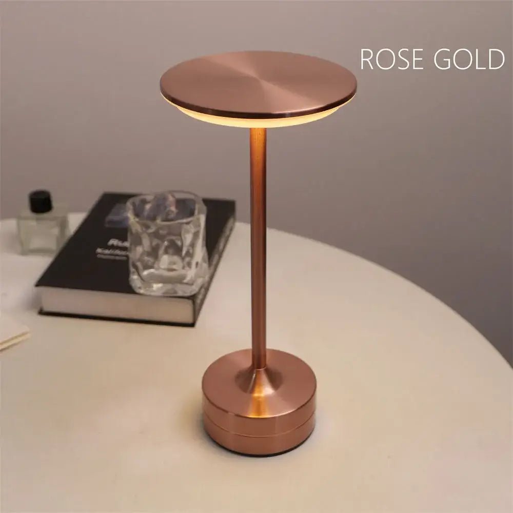 Retro metallic simple charging led desk lamp for restaurant or bedroom