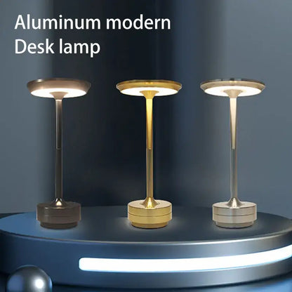 Retro metallic simple charging led desk lamp for restaurant or bedroom