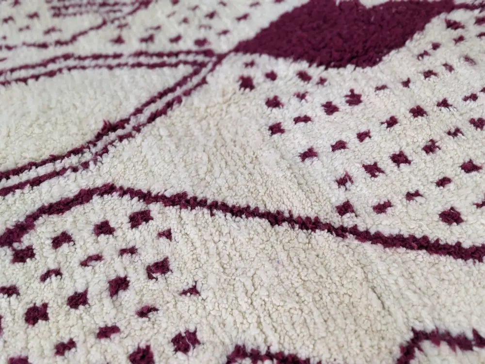 Traditional beige & burgundy beni ouarain rug bedroom wool decor