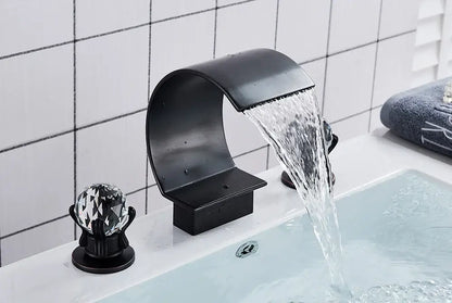 Luxury gold waterfall bathroom basin faucet with crystal knob
