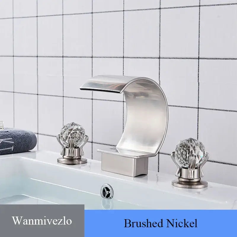 Luxury gold waterfall bathroom basin faucet with crystal knob