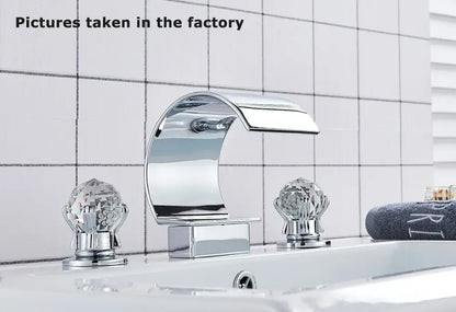 Luxury gold waterfall bathroom basin faucet with crystal knob
