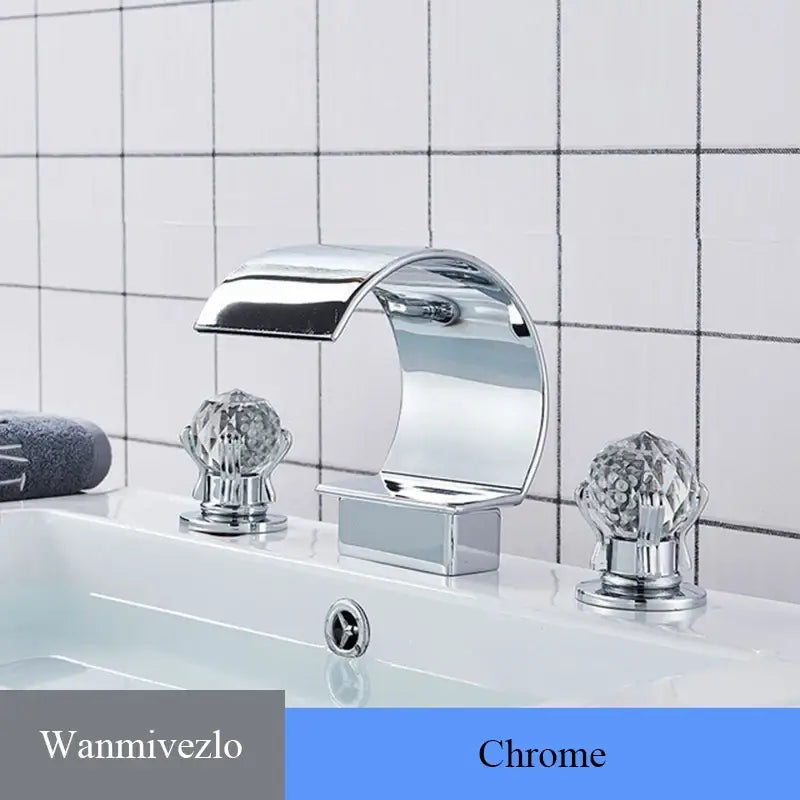 Luxury gold waterfall bathroom basin faucet with crystal knob