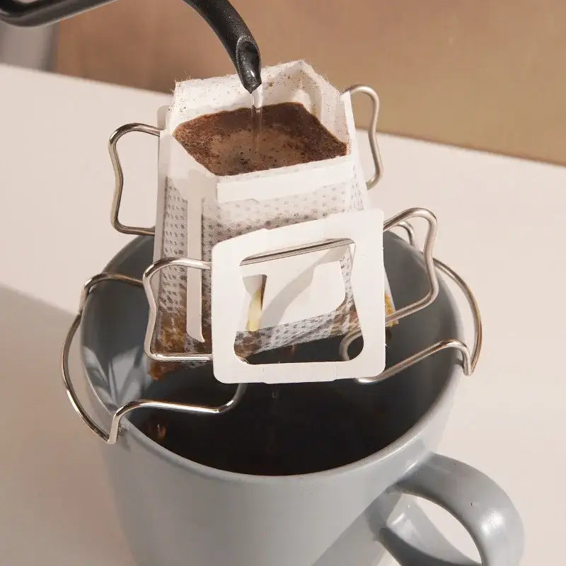 Disposable coffee filter cup with metal frame kitchen drip bag