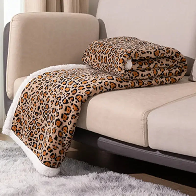 Double layer leopard print coral fleece blanket bedroom bedspread