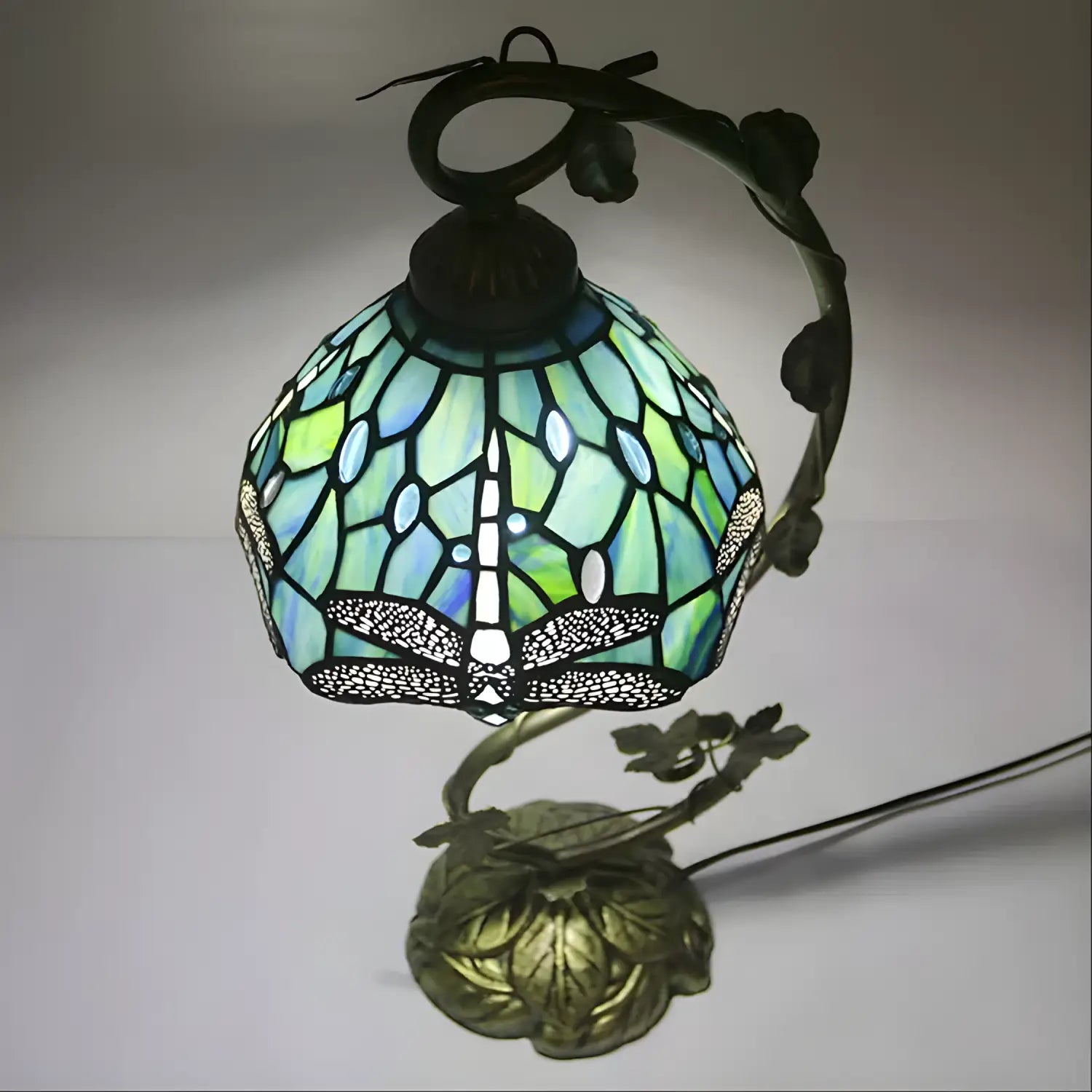 Metal Leaf Glass Tiffany-Style Lamp Dragonfly
