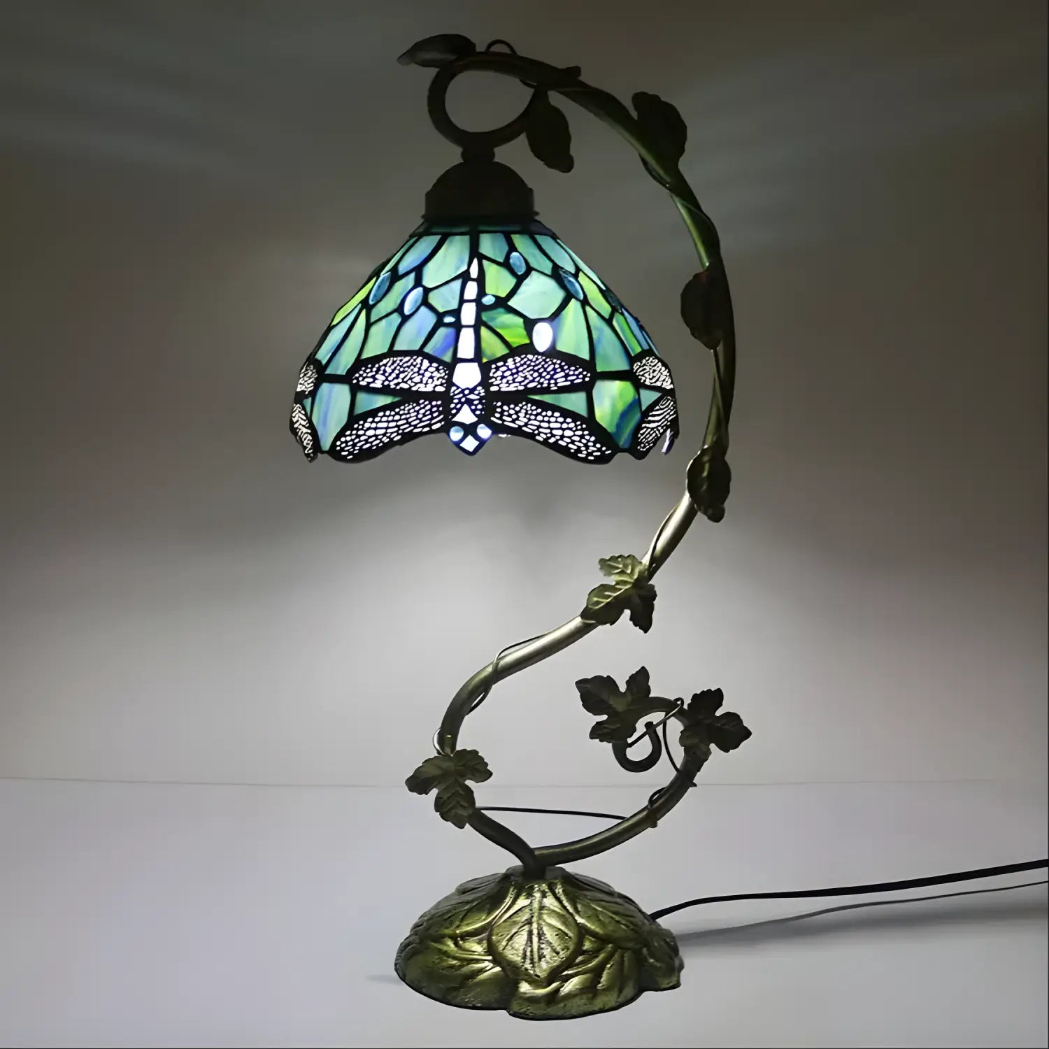 Metal Leaf Glass Tiffany-Style Lamp Dragonfly