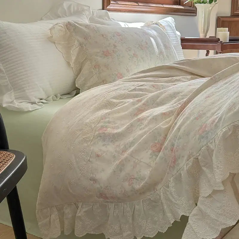 Elegant floral lace ruffles bedding set cream bedroom duvet set