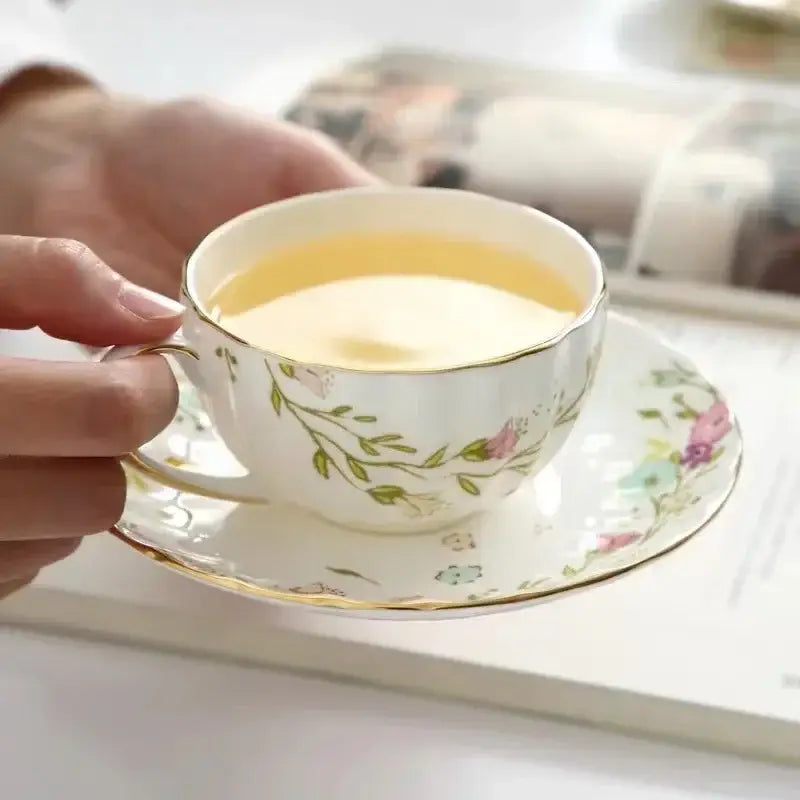 Elegant gold flower porcelain cup and saucer set dining room decor