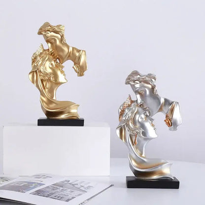 Elegant silver & gold 26cm resin kissing couple – living room decor