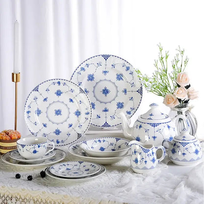 Floral blue & white ceramic dinner plate – dining room porcelain dinnerware
