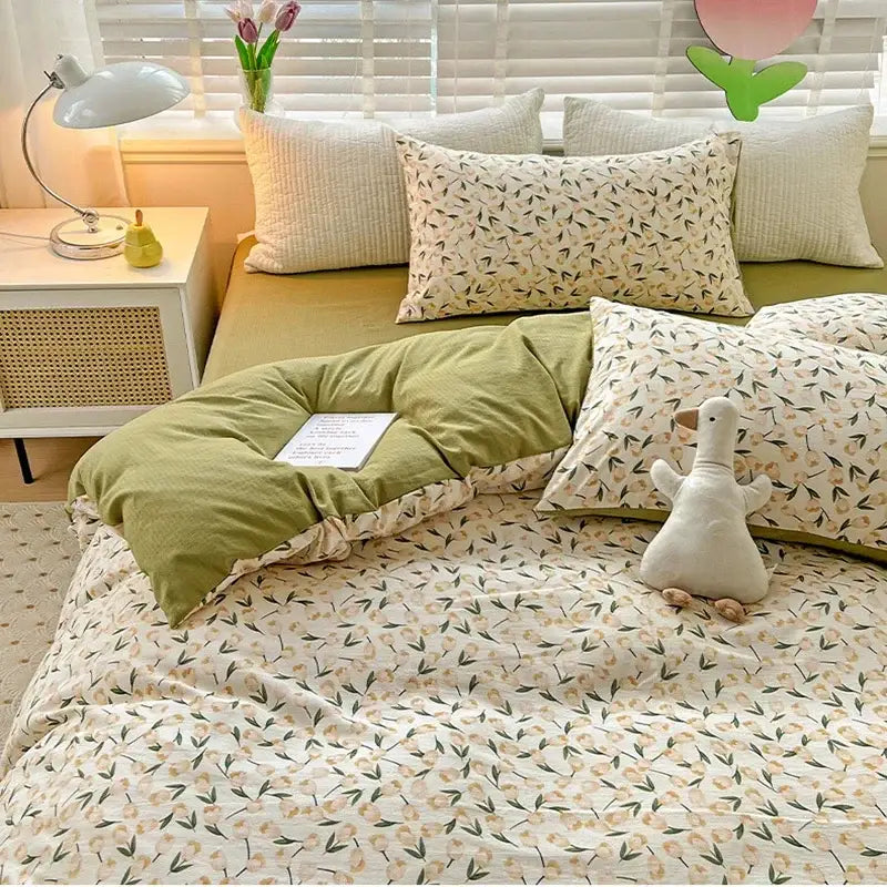Floral cream and peach double layer cotton quilt cover set bedroom