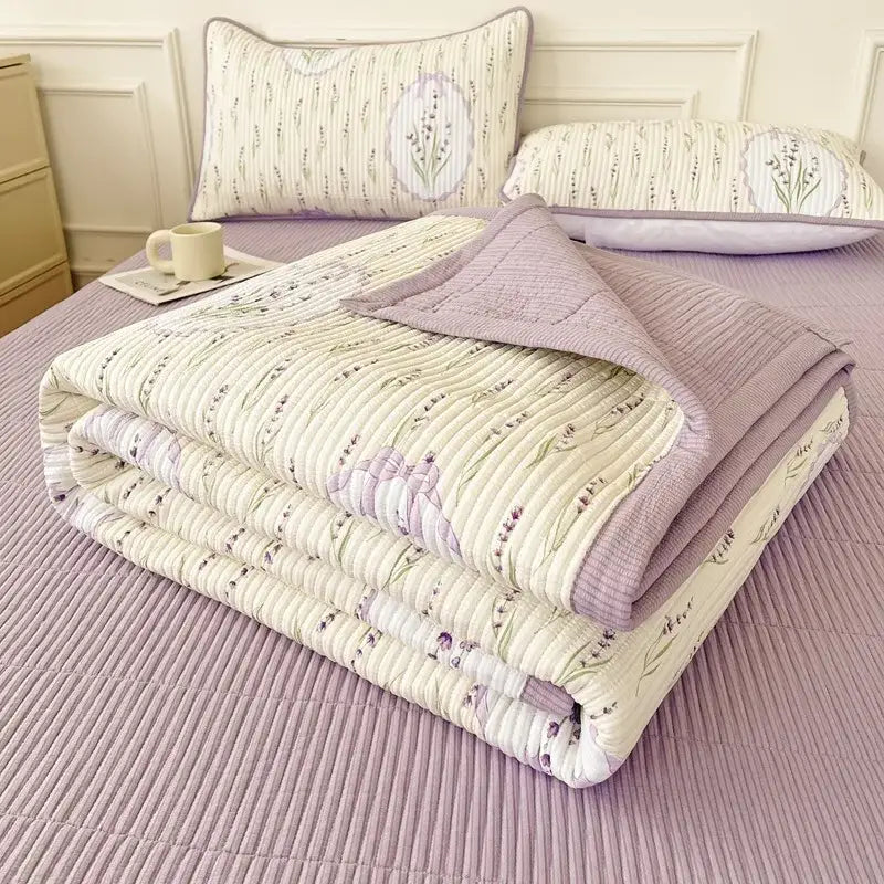 Floral pink & white cartoon small fresh bed sheets bedroom quilt