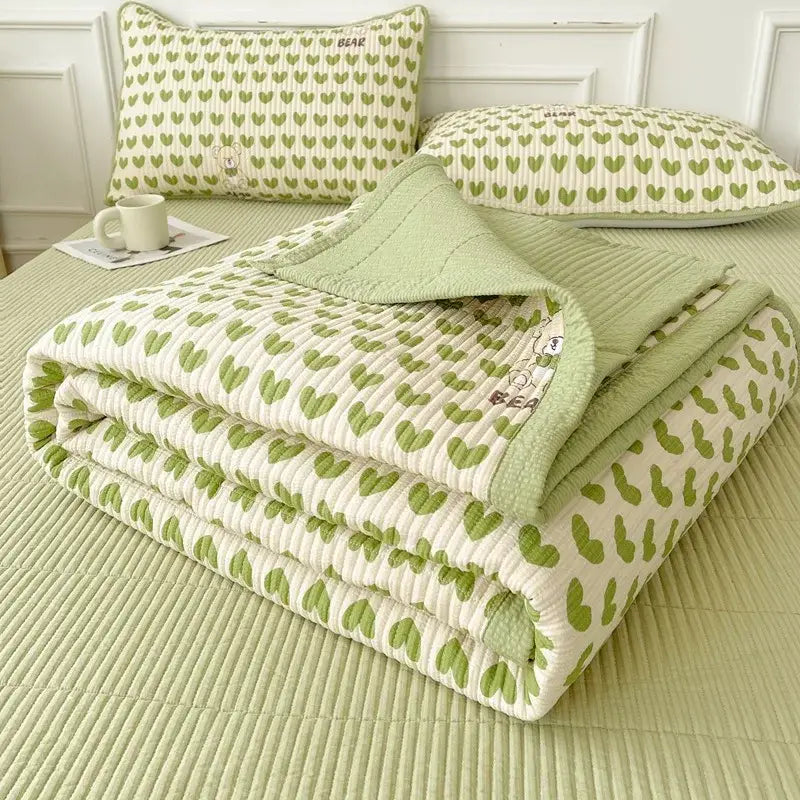 Floral pink & white cartoon small fresh bed sheets bedroom quilt