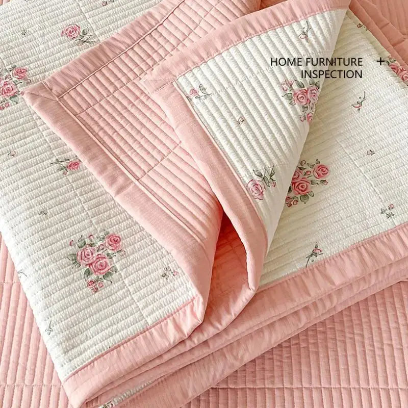 Floral pink & white cartoon small fresh bed sheets bedroom quilt