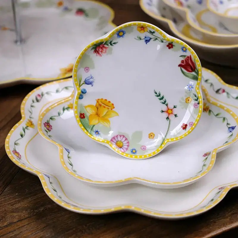 Floral scalloped white porcelain tulip dinnerware set dining room