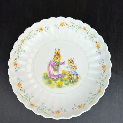 Floral scalloped white porcelain tulip dinnerware set dining room
