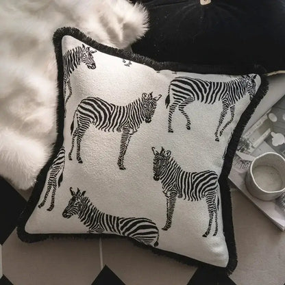 Geometric black & cream jacquard pillow cover set – living room