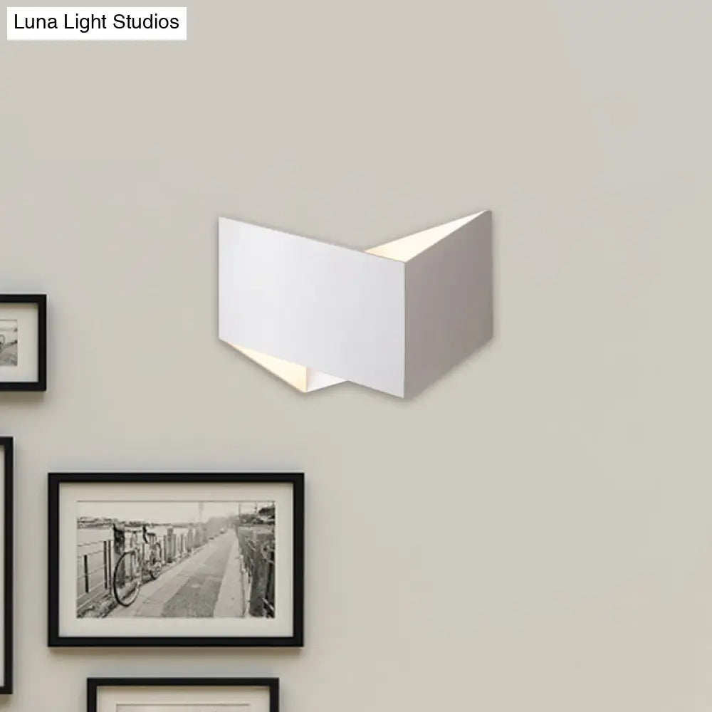 DecorBites™ Geometric LED Wall Sconce in White/Black for Modern Stairways