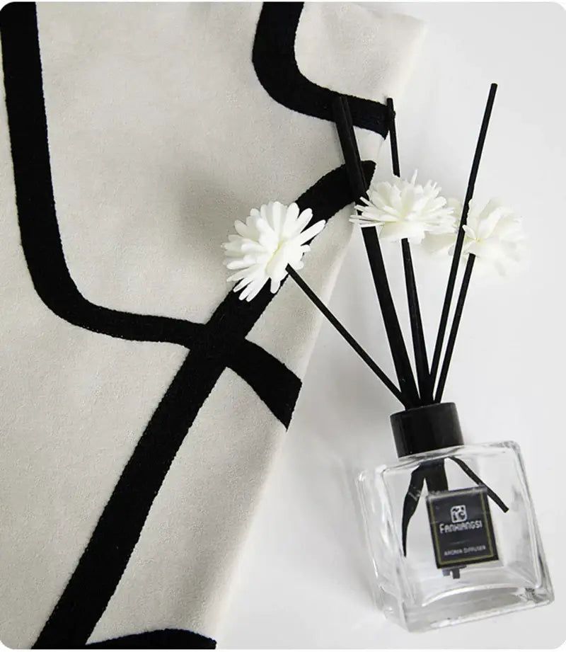 Geometric line embroidered pillowcase in black & white – living room