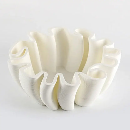 Geometric wavy white ceramic fruit plate tray for kitchen storage