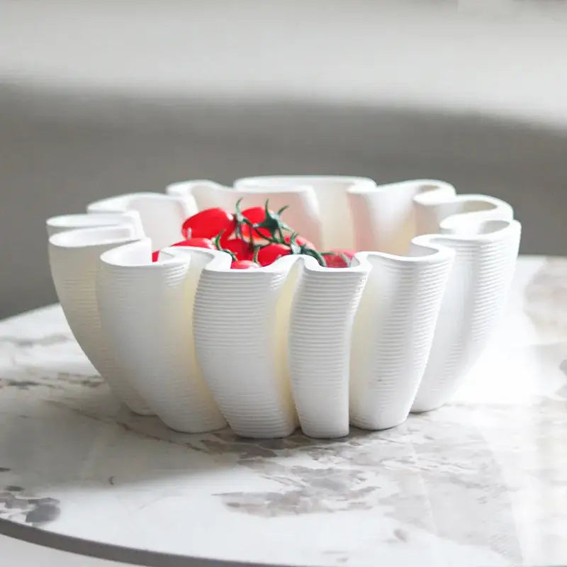 Geometric wavy white ceramic fruit plate tray for kitchen storage