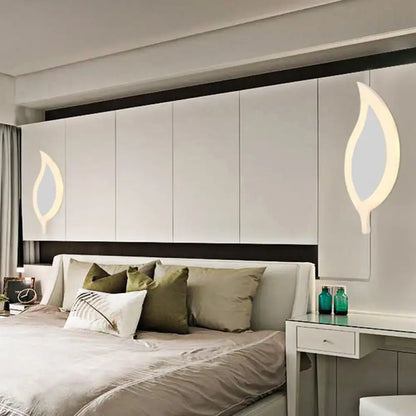 Gold & brown crescent led wall light – children’s bedroom sconce