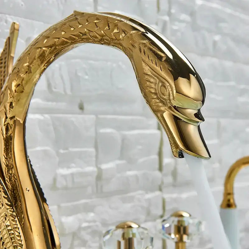 Gold crystal knob swan faucet with handshower bathroom tub mixer