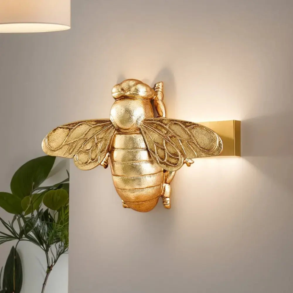 Golden bee resin wall hanger living room insect decor