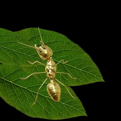 Golden metal ants decorative figurines – living room home decor
