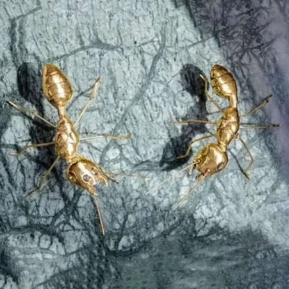 Golden metal ants decorative figurines – living room home decor