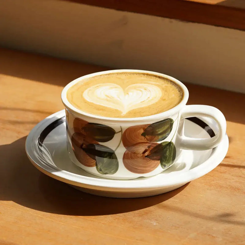 Hand-drawn leaf ceramic espresso cup and saucer dining room set