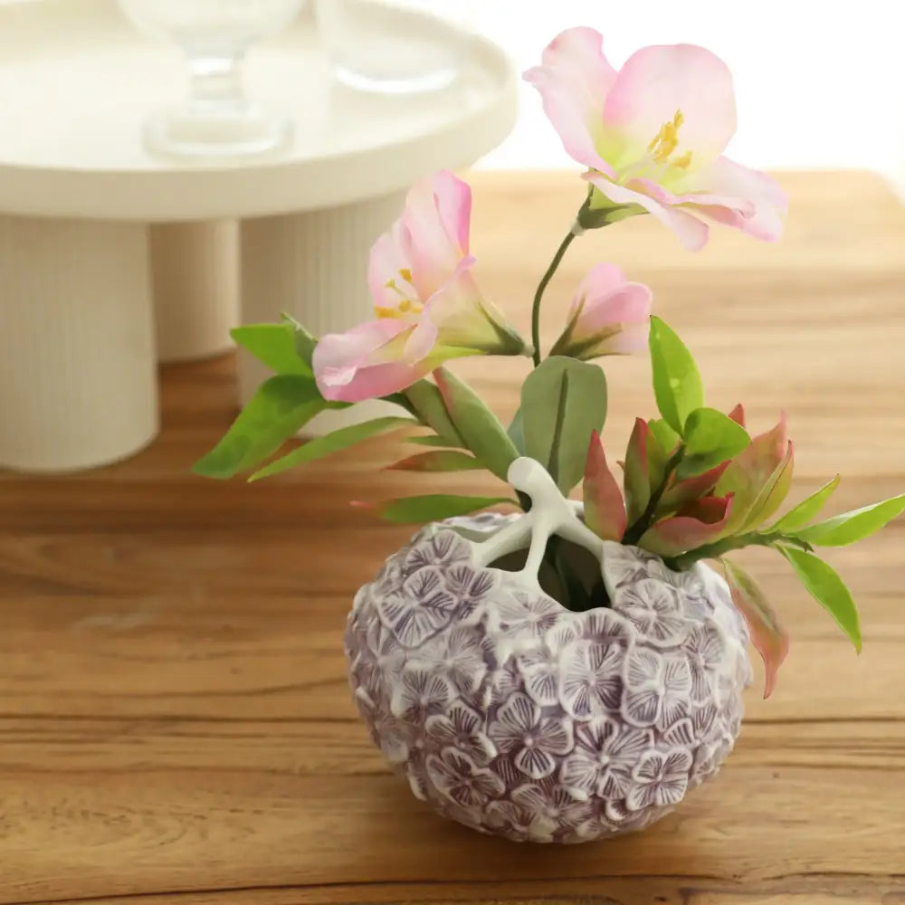 Hand-relief hydrangea ceramic vase grayish-white living room decor