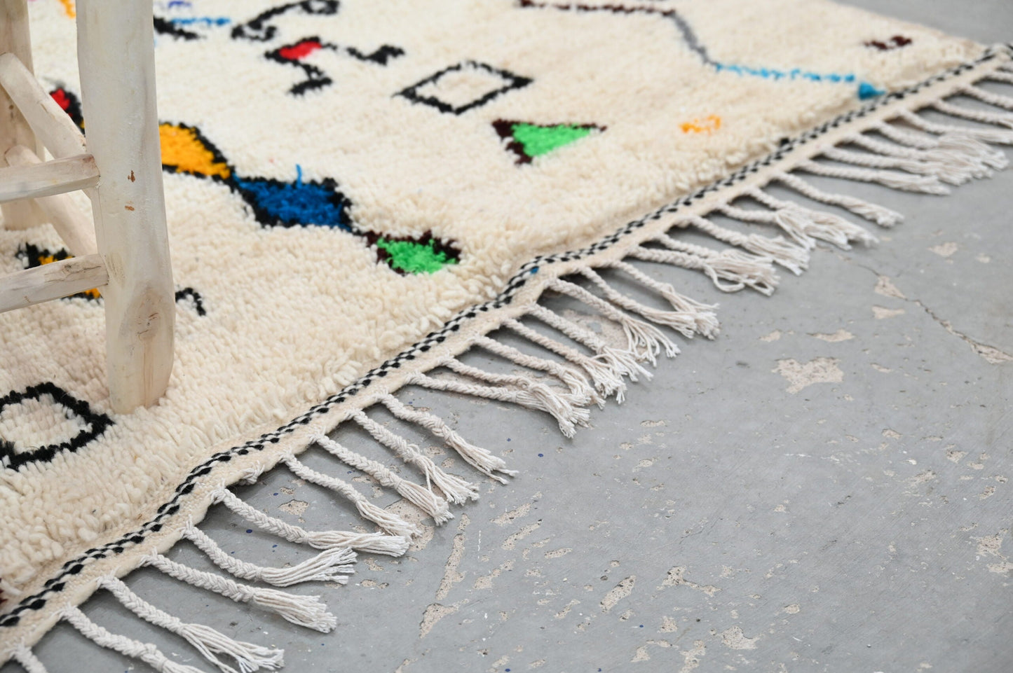 DecorBites™ Handmade Moroccan Azilal Rug - 222 x 139 cm