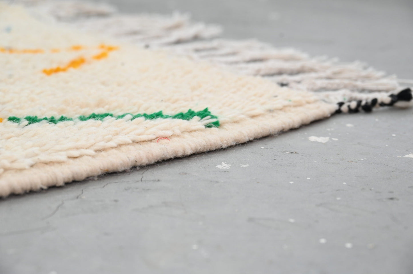 DecorBites™ Handmade Moroccan Azilal Rug - 222 x 139 cm