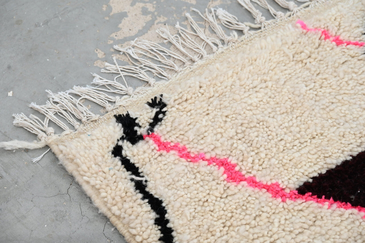 DecorBites™ Handmade Moroccan Azilal Rug - 228x152cm