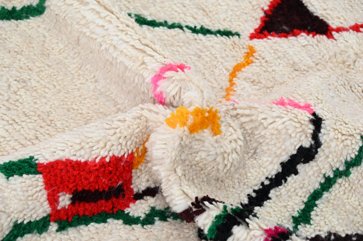 DecorBites™ Handmade Moroccan Azilal Rug - 228x152cm